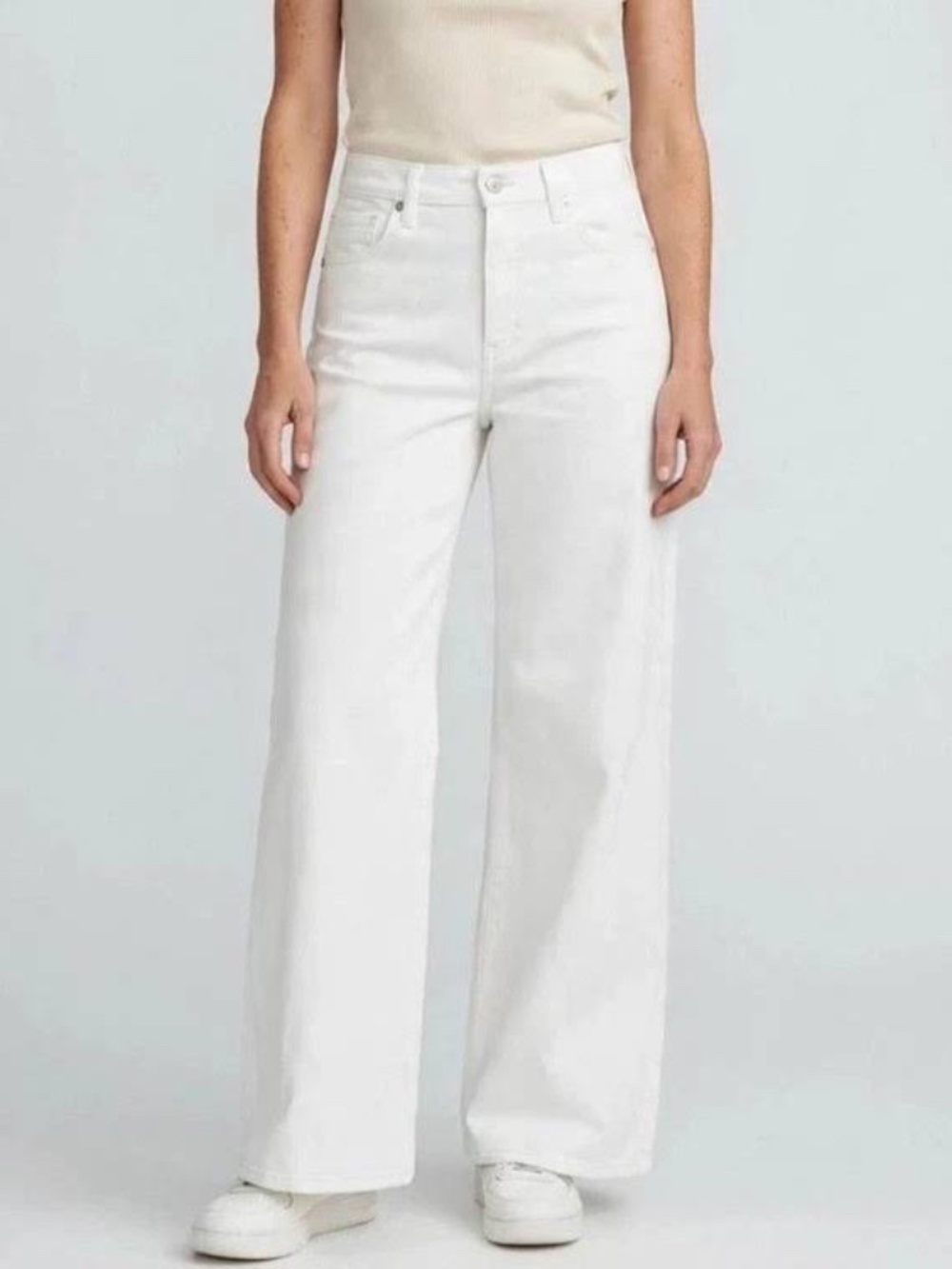 Women's Everyday High-Rise Wide Leg Jeans - Universal Thread White 6